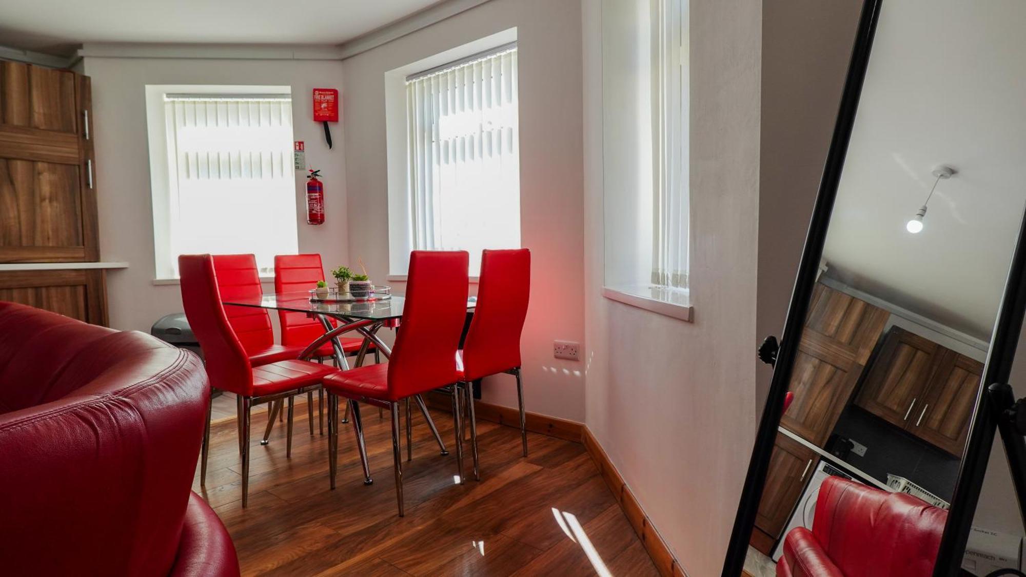 The Stayluxe Apartment Манчестер Экстерьер фото